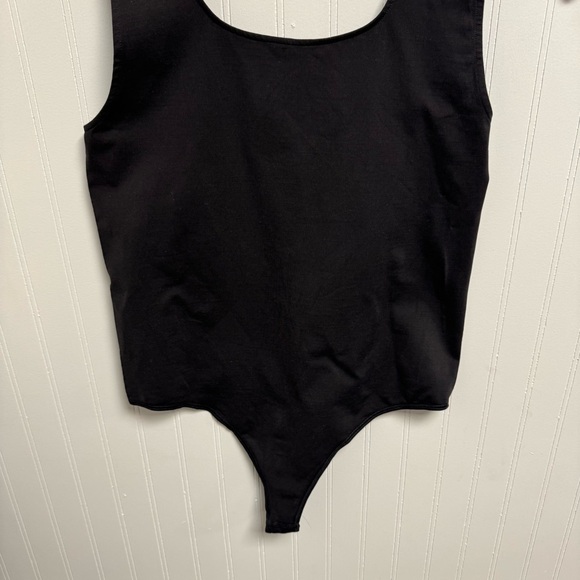 Skims Smooth Thong Bodysuit Eclipse Medium - Picture 3 of 8